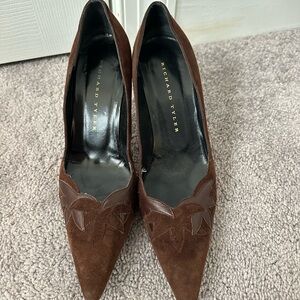 Richard Tyler Elegant Brown Suede Heels